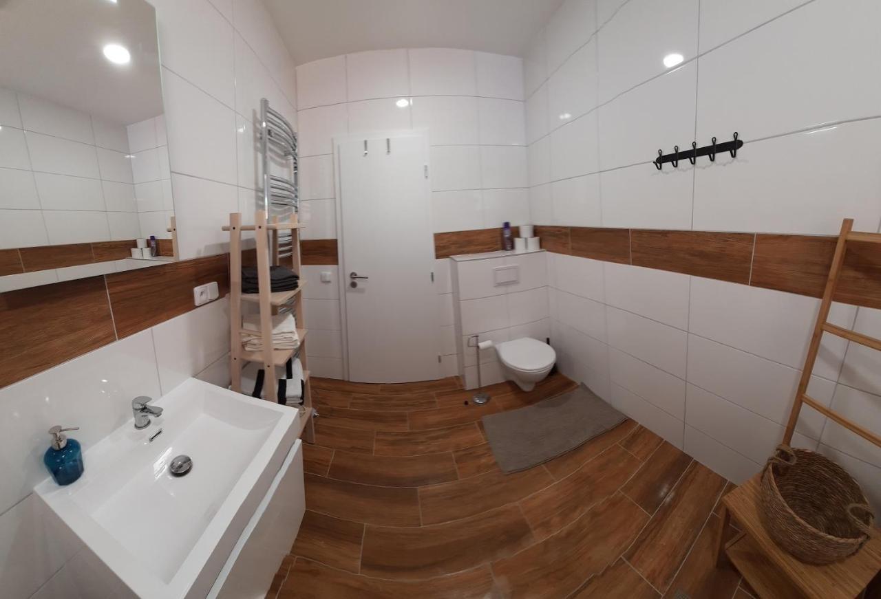 Lisny 105 Cely Novy Dum Se Zahradou U Jizery A Cyklo-Stezky New House By Jizera River And Bicycle Path Zelezny Brod Екстер'єр фото