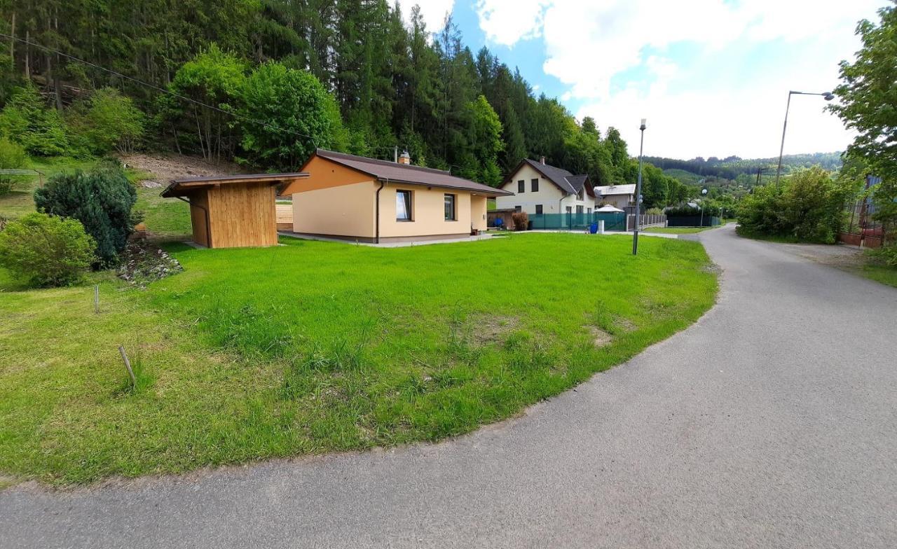 Lisny 105 Cely Novy Dum Se Zahradou U Jizery A Cyklo-Stezky New House By Jizera River And Bicycle Path Zelezny Brod Екстер'єр фото